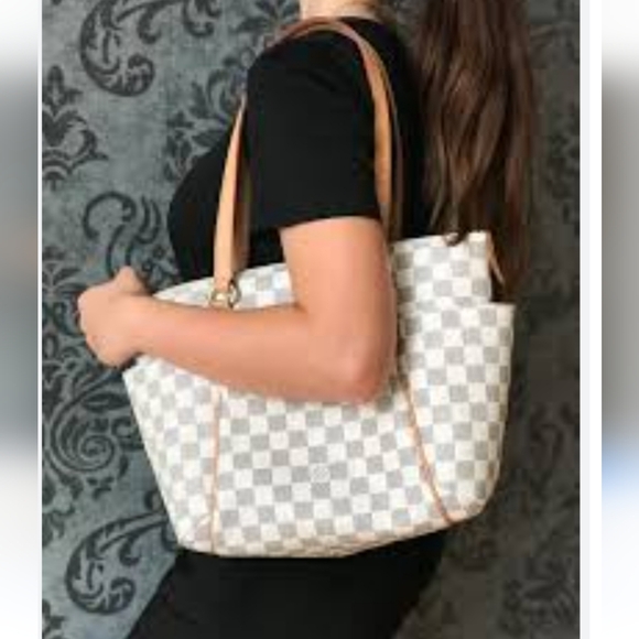 LOUIS VUITTON Azur shoulder Bag - Picture 3 of 16